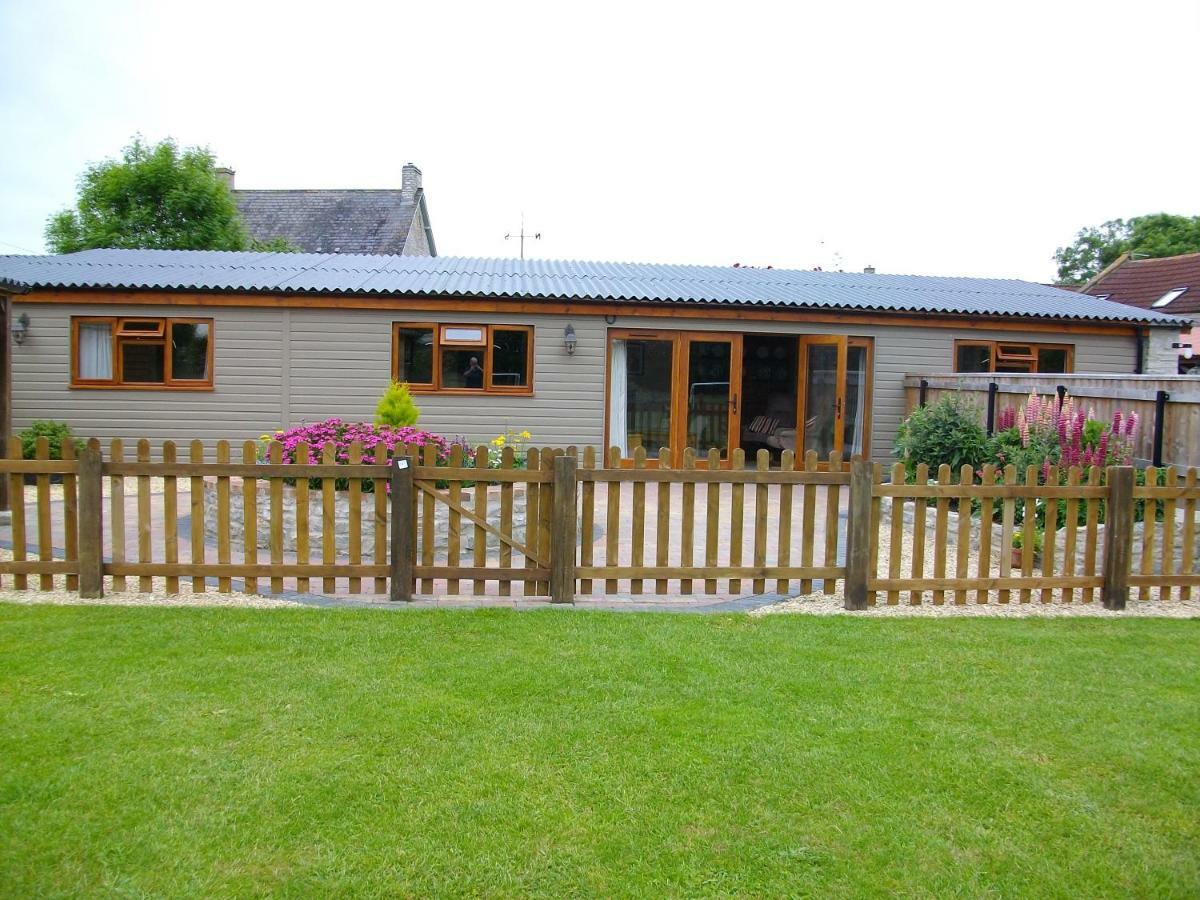 The Old Cowstall Somerton  Exterior foto